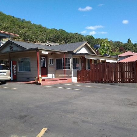 Roseburg Inn 외부 사진