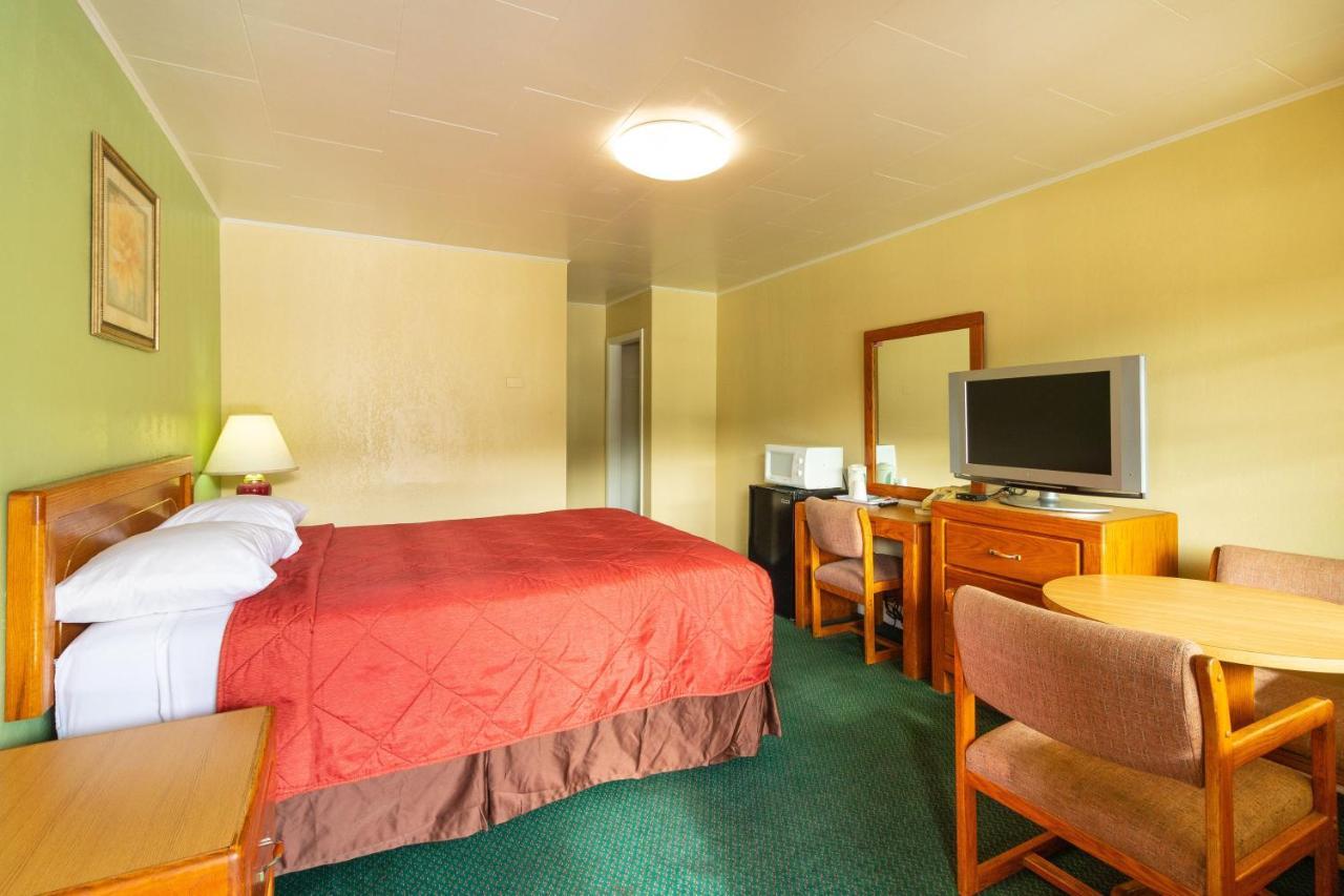 Roseburg Inn 외부 사진