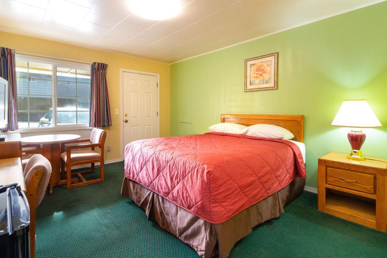 Roseburg Inn 외부 사진